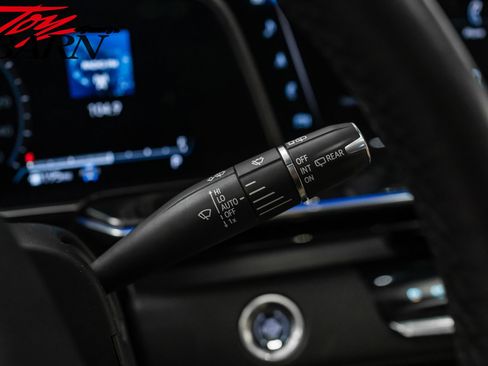 Used 2021 Cadillac Escalade Premium Luxury w/ Driver Assist Tech Package image 32