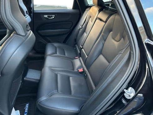 Used 2024 Volvo XC60 T8 Ultimate w/ Protection Package Premier image 4