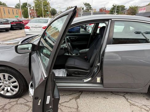 Used 2016 Nissan Altima 2.5 S w/ Power Driver Seat Package FWD image 9