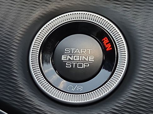 New 2025 Jeep Grand Cherokee L Laredo w/ Luxury Tech Group I image 19