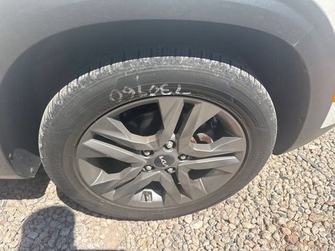 Used 2022 Kia Seltos S FWD image 18