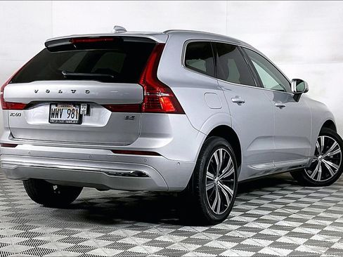 Used 2023 Volvo XC60 B5 Ultimate w/ Protection Package Premier FWD image 10