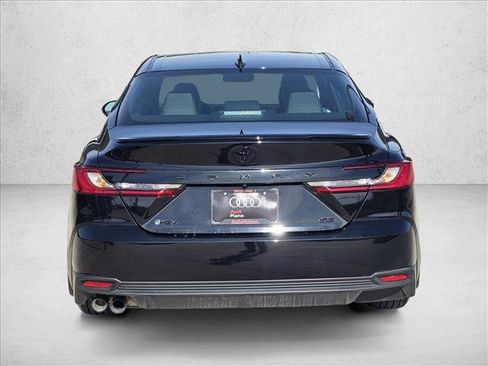 Used 2026 Toyota Camry SE w/ Convenience Package image 6