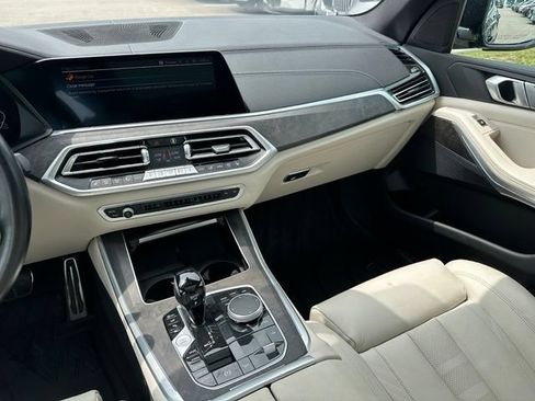Used 2022 BMW X5 xDrive45e w/ M Sport Package AWD/4WD image 17