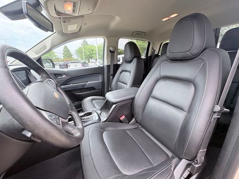 Used 2022 Chevrolet Colorado Z71 RWD image 6