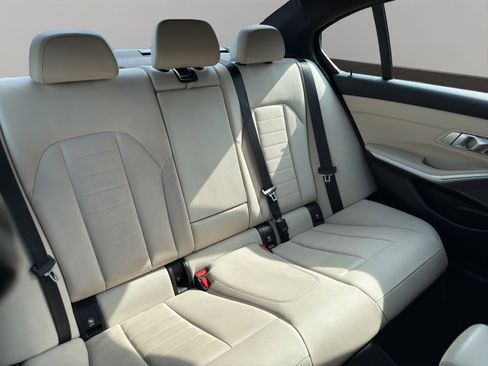 Used 2020 BMW 330i xDrive Sedan w/ Executive Package image 21