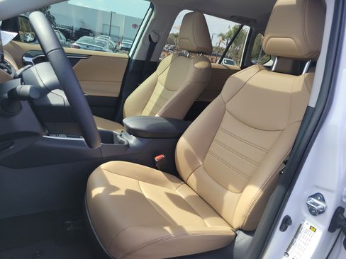 Used 2025 Toyota RAV4 XLE Premium image 21