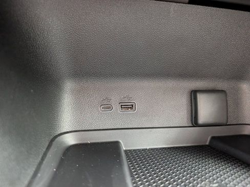 New 2026 Chevrolet Traverse RS image 32