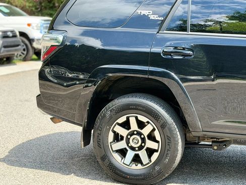 Used 2023 Toyota 4Runner TRD Off-Road Premium w/ Off Road Premium Plus Package AWD/4WD image 6