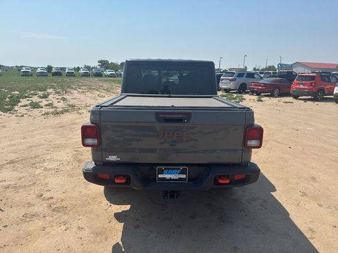 Used 2022 Jeep Gladiator Mojave w/ Cold Weather Group AWD/4WD image 6