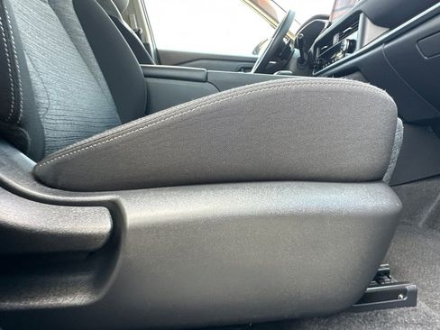 Used 2023 Nissan Rogue SV FWD image 22