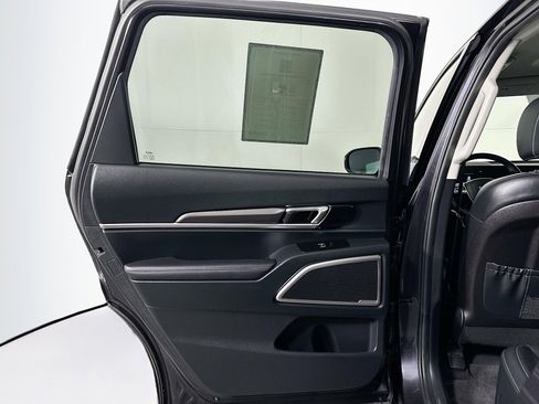 Used 2025 Kia Telluride S FWD image 27
