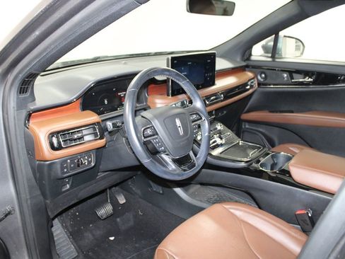 Used 2022 Lincoln Nautilus Reserve w/ Equipment Group 201A image 19