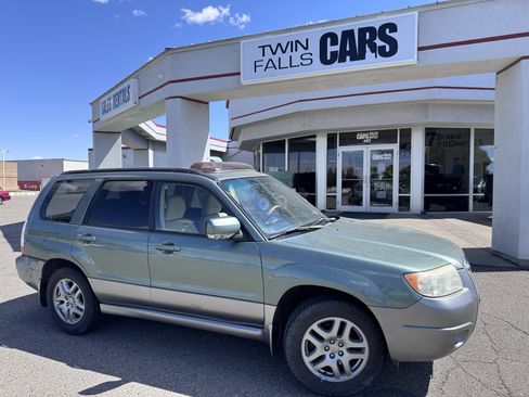 Used 2007 Subaru Forester 2.5X L.L. Bean AWD/4WD image 2