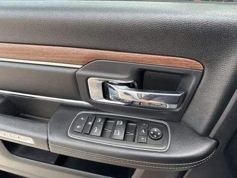 Used 2015 RAM 2500 Laramie AWD/4WD image 11