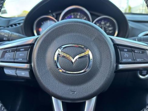 Used 2022 MAZDA MX-5 Miata RF Grand Touring RWD image 22