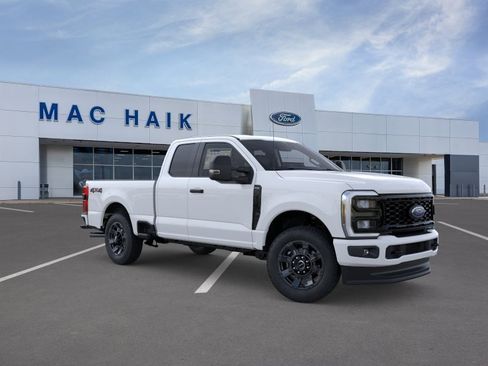 New 2026 Ford F250 XL w/ STX Appearance Package AWD/4WD image 7