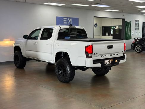 Used 2021 Toyota Tacoma SR AWD/4WD image 5