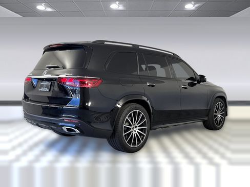 Used 2025 Mercedes-Benz GLS 450 4MATIC image 9