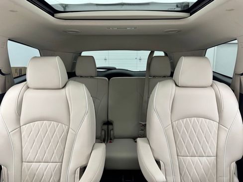 Used 2022 Buick Enclave Avenir w/ Avenir Technology Package AWD/4WD image 47