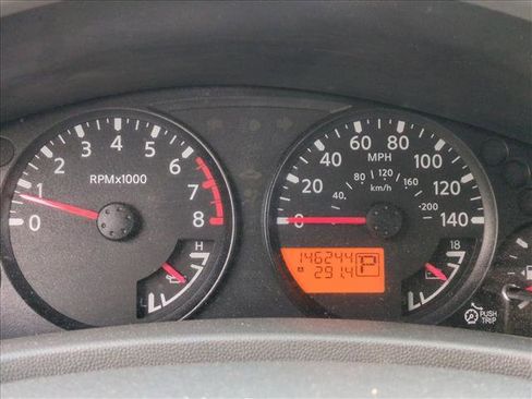 Used 2016 Nissan Frontier SV image 9