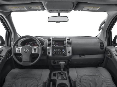 Used 2017 Nissan Frontier SV w/ SV Value Truck Package AWD/4WD image 11