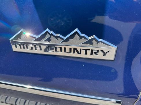 Used 2016 Chevrolet Silverado 2500 High Country w/ Duramax Plus Package AWD/4WD image 4