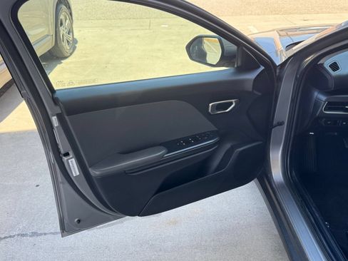 Used 2025 Kia K4 FWD image 15