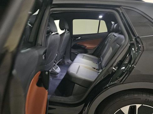 Used 2021 Volkswagen ID.4 Pro S w/ ID.4 Protection Package RWD image 13