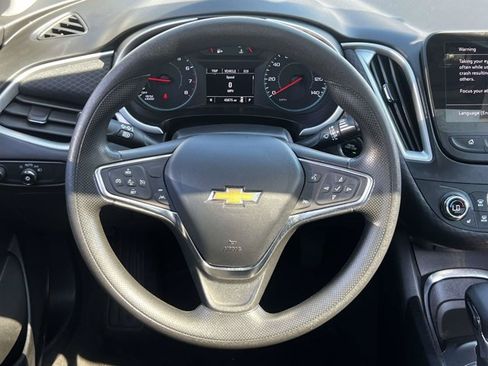 Used 2024 Chevrolet Malibu LT FWD image 12