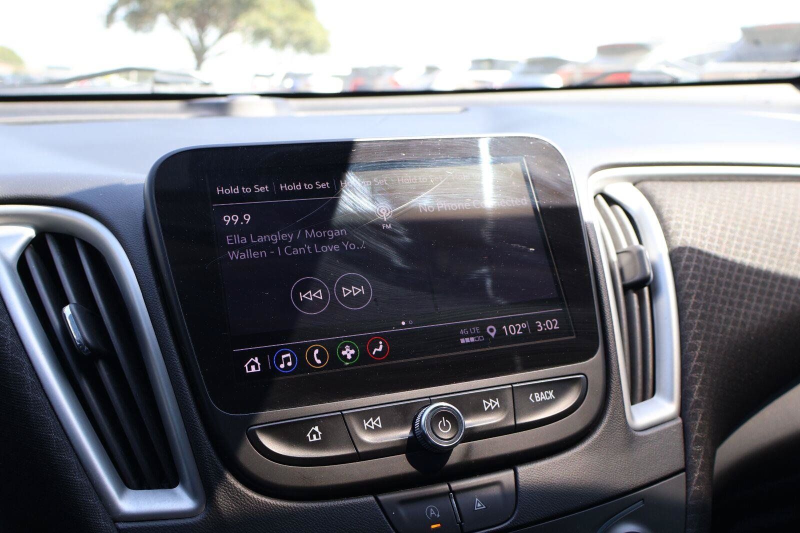 Used 2023 Chevrolet Malibu LT FWD image 19