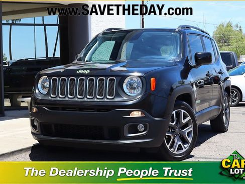 Used 2018 Jeep Renegade Latitude FWD image 1