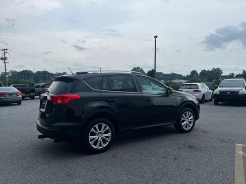 Used 2013 Toyota RAV4 Limited AWD/4WD image 4