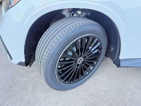 New 2026 Mercedes-Benz GLC 300 image 3