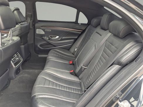 Used 2018 Mercedes-Benz S 560 4MATIC Sedan image 14