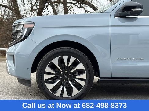 New 2025 Ford Expedition Platinum w/ Driver's Package image 5