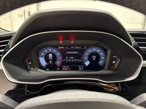 Used 2025 Audi Q3 2.0T Premium w/ Convenience Package image 25