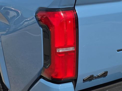 New 2026 Toyota Tacoma SR5 image 33