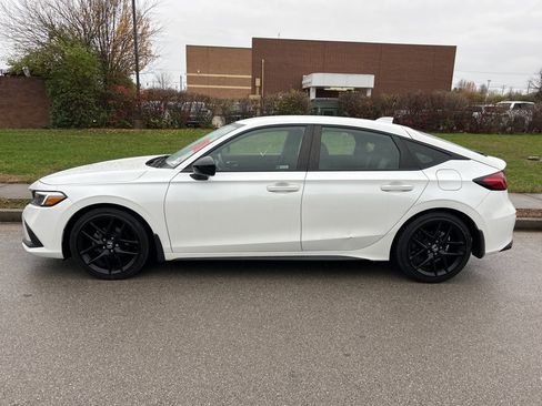 Used 2023 Honda Civic Sport image 8