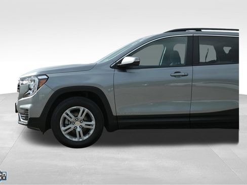 Used 2023 GMC Terrain SLE w/ Driver Convenience Package AWD/4WD image 5