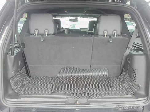 Used 2014 Lincoln Navigator 4WD image 18