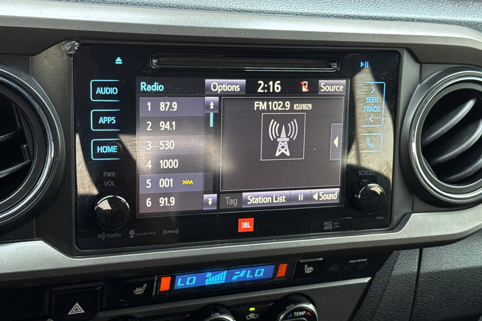 Used 2019 Toyota Tacoma TRD Off-Road AWD/4WD image 24