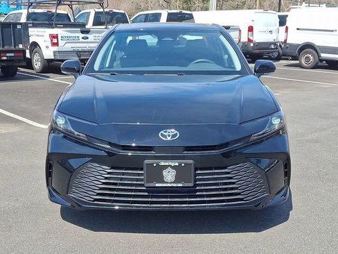 Used 2026 Toyota Camry LE image 2