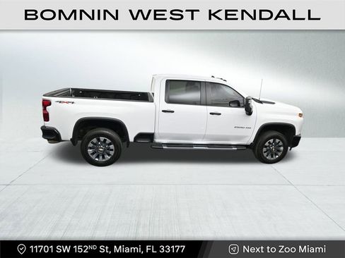 Used 2023 Chevrolet Silverado 2500 Custom w/ Custom Value Package image 18
