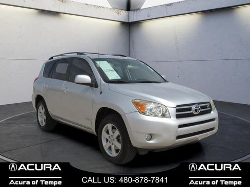 Used 2007 Toyota RAV4 Limited FWD image 2