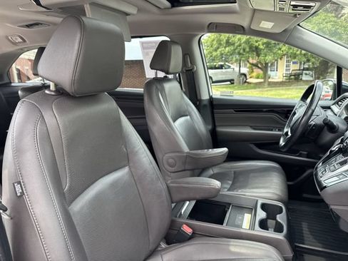 Used 2019 Honda Odyssey Elite image 18