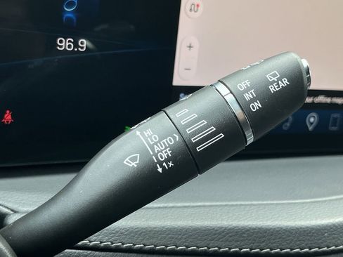 Used 2024 Cadillac XT4 Premium Luxury image 43