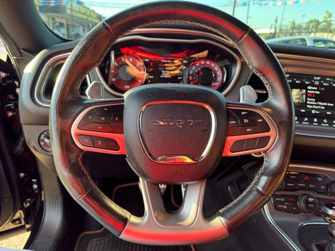 Used 2019 Dodge Challenger SRT Hellcat Redeye image 36