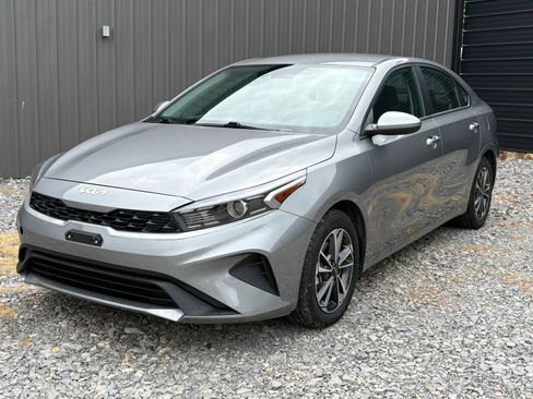 Used 2023 Kia Forte LXS FWD image 1