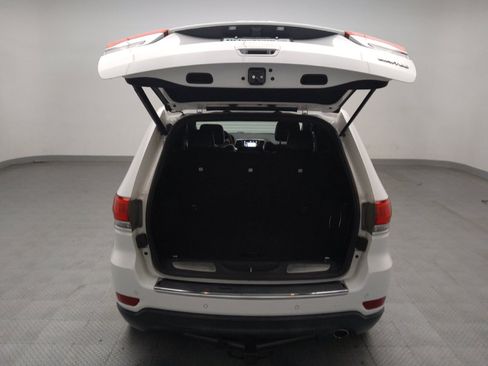 Used 2018 Jeep Grand Cherokee Limited RWD image 29